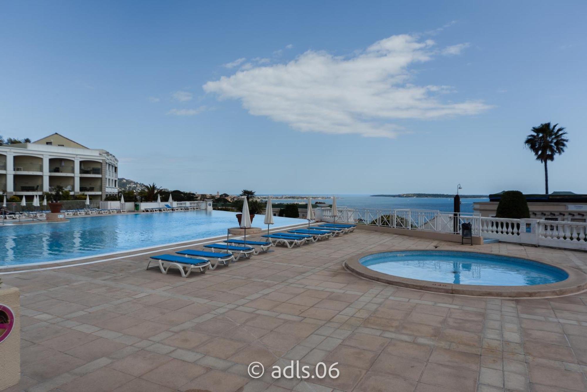 Un Studio De Charme Vue Mer & Piscine D'Exception Cannes Exterior foto